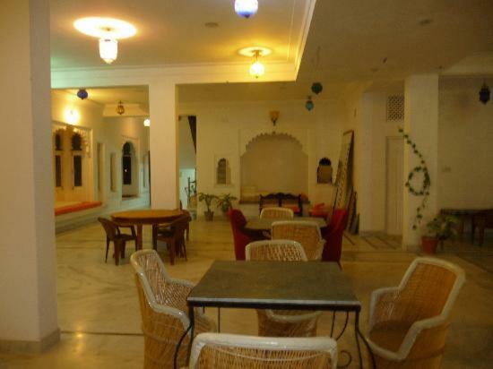 Hotel Aravali View Palace Udaipur Ngoại thất bức ảnh